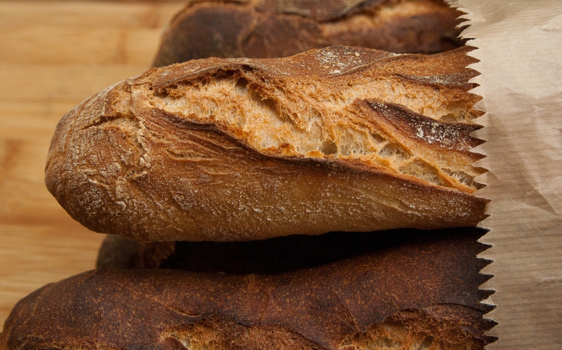 boutique-CHATEAUNEUF GRASSE-min_dish-food-baking-cuisine-bread-bakery-399077-pxhere.com